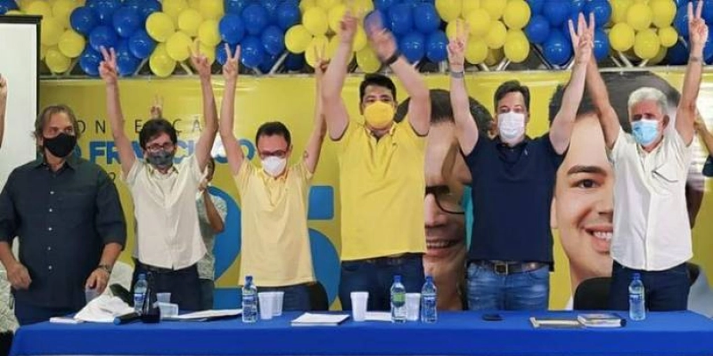 Deputado Júnior Araújo participa da homologação da chapa Adriano Barbosa e Marquinhos, em São Francisco