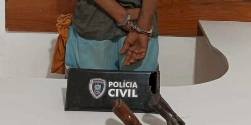 Homem que furtou objetos, incluindo duas armas de fogo é preso pela DHE