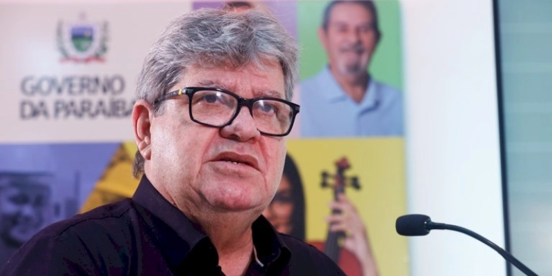 Azevêdo lança programa Alfabetiza Mais Paraíba e autoriza a retomada das obras da Educação Básica