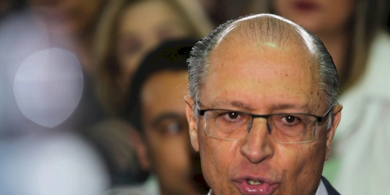 Geraldo Alckmin pode renunciar ao ministério do Desenvolvimento
