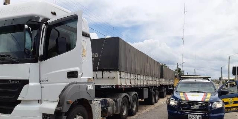 Caminhoneiro é flagrado dirigindo sob fortes sinais de embriagues na BR-230 