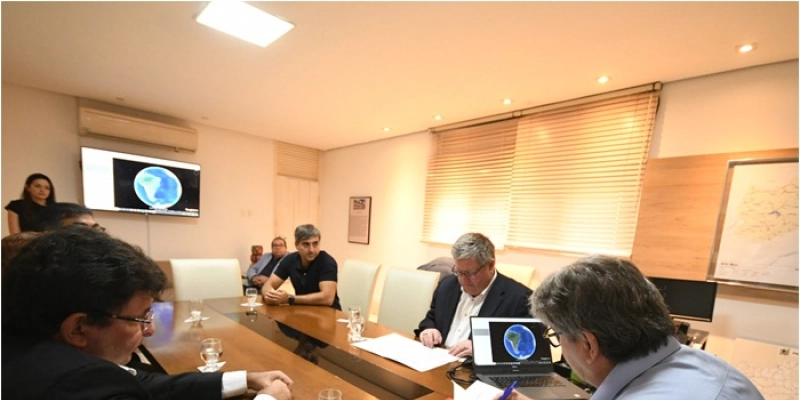 João Azevêdo assina memorando com província do Canadá para fortalecer programa Gira Mundo