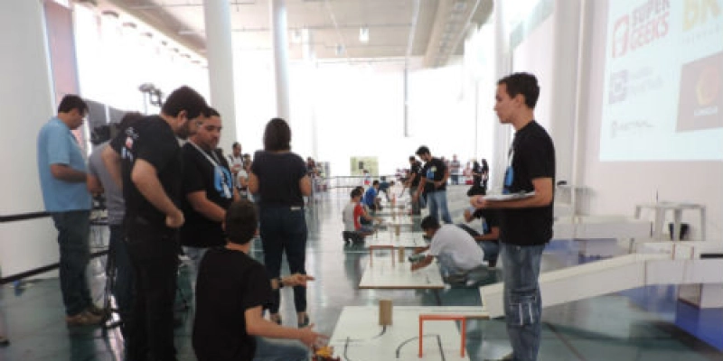 Olimpíada Brasileira de Robótica movimenta a Estação das Artes