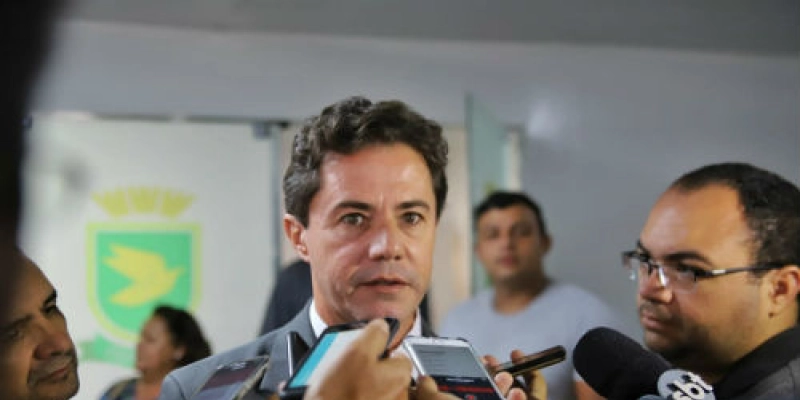 Veneziano lamenta tentativa de prefeito de Campina Grande de desativar Terminal de Integração