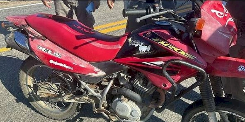 Polícia Militar apreende motocicleta com sinais de adulteração, na PB-359, em Aparecida