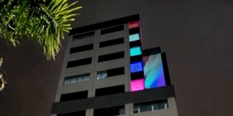 Prédio do MPF na Paraíba recebe iluminação em referência ao Mês do Orgulho LGBTQIA+