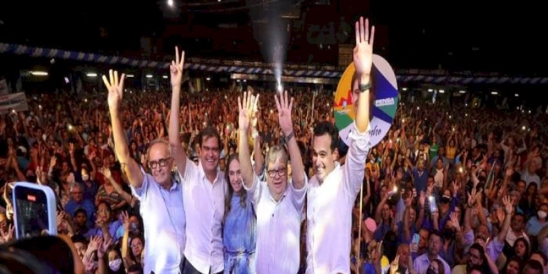 Ao lado de Lucas, João prestigia lançamento da pré-candidatura de Mersinho e projeta trabalho conjunto pela Paraíba