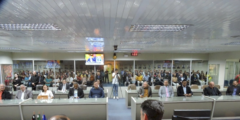 Assembleia celebra 100 anos de instalação do Banco do Brasil em Campina Grande
