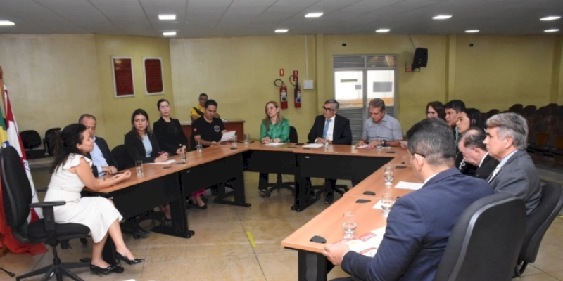 Reunião marca primeiro passo para implantação do Escritório Social no município de Patos