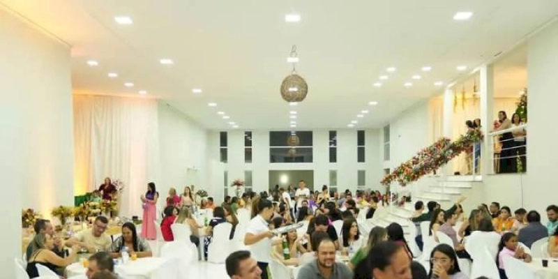 Prefeitura de São José de Piranhas realiza festa em alto estilo para professores