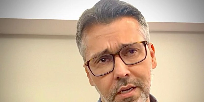 Sousense Leonardo Gadelha retorna ao Congresso com foco na regulação tecnológica