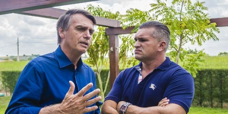 Bolsonaro participa do São João na Cidade de Patos no dia 22