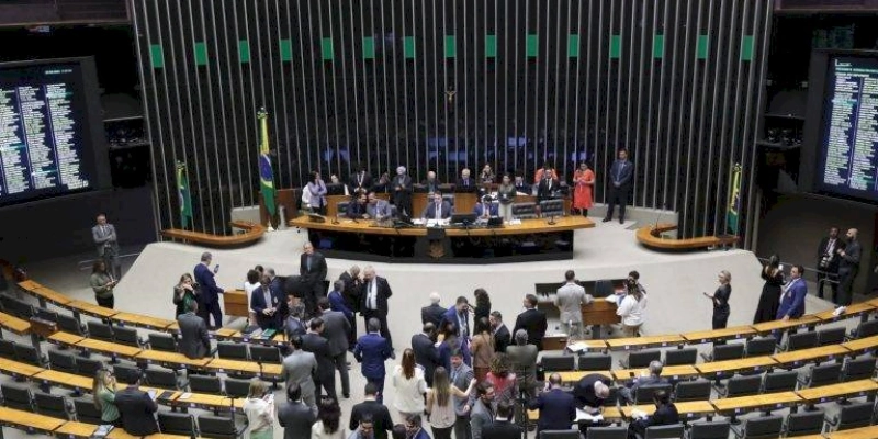 Congresso eleva valor das emendas parlamentares de R$ 11 Bi para 15,2 Bi em 2024