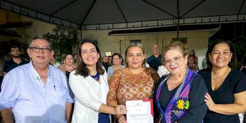  Pollyanna Dutra participa de assinatura de convênio que marca investimentos e renovação do convênio do projeto Renda-se