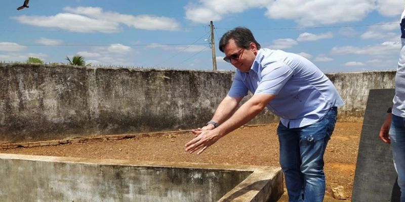 Deputado Júnior Araújo resolve problema do abastecimento de água no Distrito do Gravatá em São João do Rio do Peixe, após sete anos
