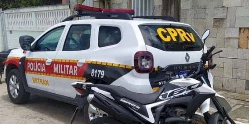 Polícia Militar recupera motocicleta adulterada durante abordagem