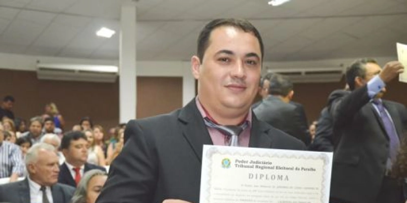 Locações de veículos devem custar R$ 452,9 mil aos cofres de Cachoeiras dos Índios