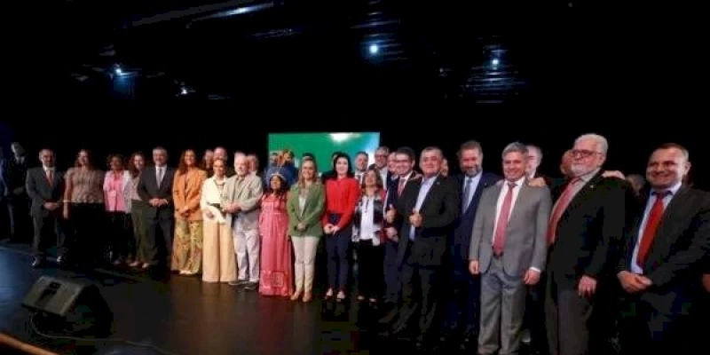 Lula anuncia Marina, Tebet e mais 14 ministros; confira a lista