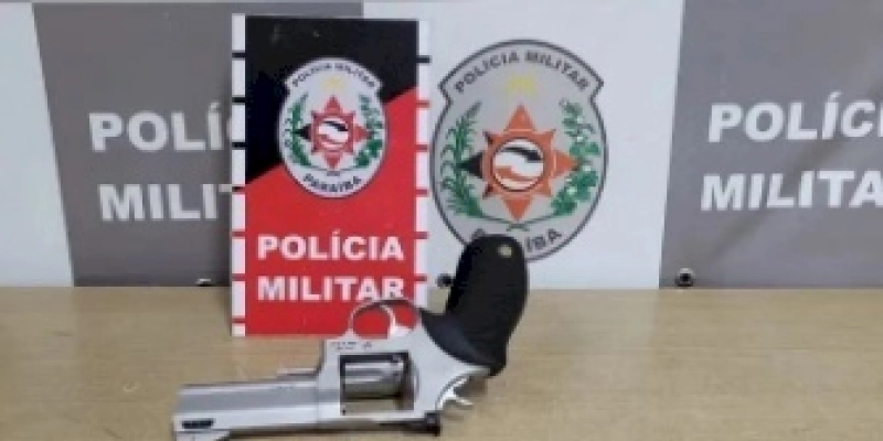 Polícia apreende arma de fogo durante ocorrência de confusão generalizada em casa de show, na PB; entenda 