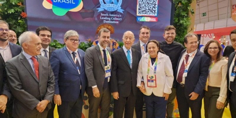Presidente de Portugal é recebido pelo governador João Azevêdo no estande da Paraíba na abertura da Bolsa de Turismo de Lisboa