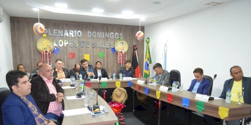 HOJE: Sessão da Câmara de Vereadores em Marizópolis tem três projetos de Lei, mais três para distribuição nas comissões, e nove requerimentos