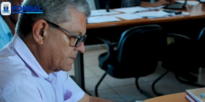 TCE acata denúncia contra licitação da coleta de lixo em Pombal, e prefeito deixou correr a revelia prazo de defesa 