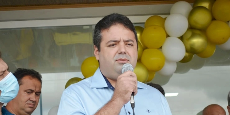 Neto de Santa toma posse como Presidente do legislativo em Vieirópolis, e antecessor devolve dinheiro ao executivo Municipal 