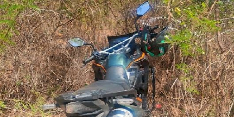 Motocicleta roubada no Centro de Cajazeiras é recuperada pela PM logo em seguida