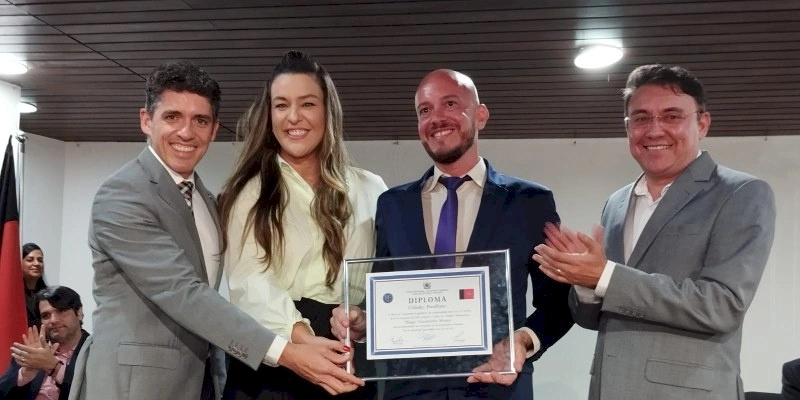 Jornalista Thiago Moraes recebe título de cidadão paraibano
