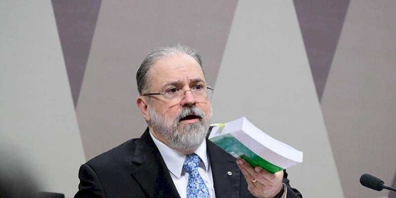 Aras desautoriza Moraes e diz que delação conduzida pela PF não tem validade
