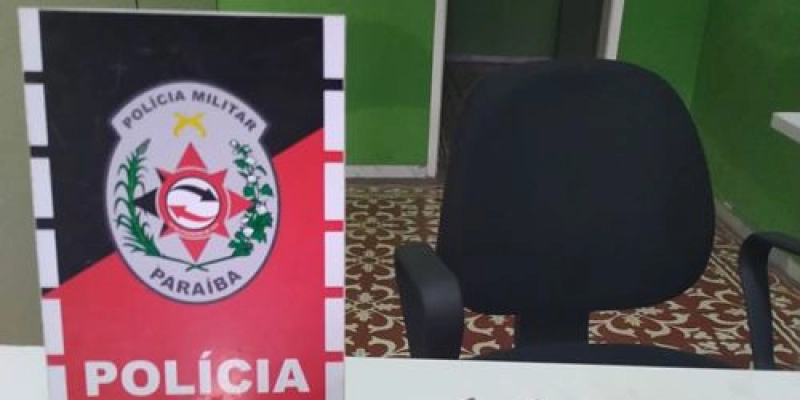 Polícia flagra jovem com arma nas primeiras horas da manhã em Santa Rita