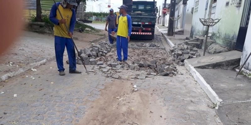 Seinfra realiza serviços em 32 bairros da Capital nesta quarta-feira
