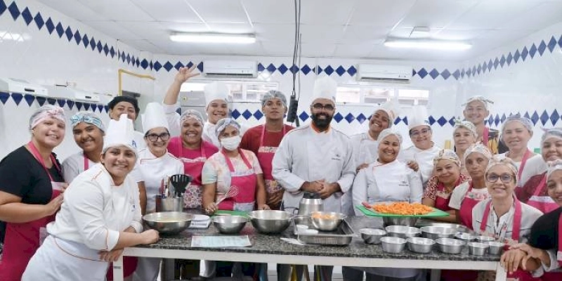 Prefeitura realiza oficinas de aproveitamento de produtos em parceria com faculdade