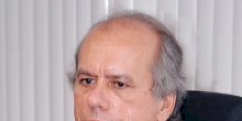 Desembargador Ricardo Porto suspende decisão sobre colação de grau antecipada em curso de Medicina