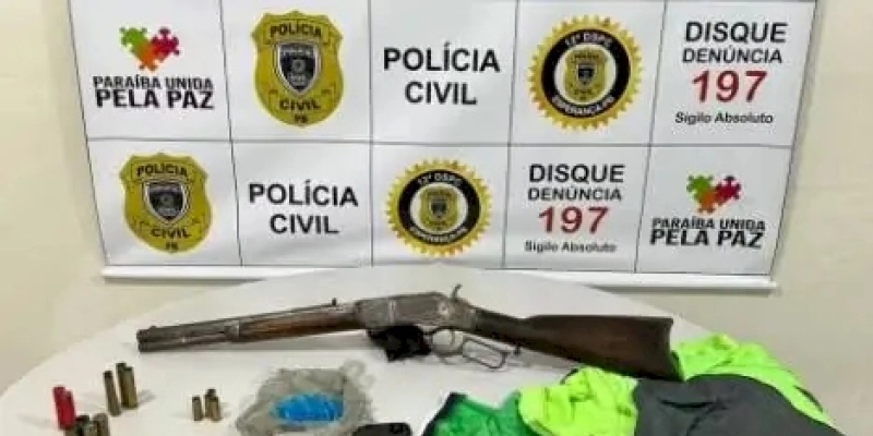 Pai, filhos e genro são presos suspeitos de praticarem assaltos violentos, no interior da Paraíba
