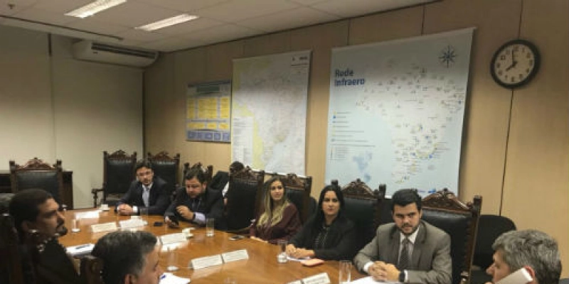 Ministro garante conclusão de obras de dragagem do Porto de Cabedelo