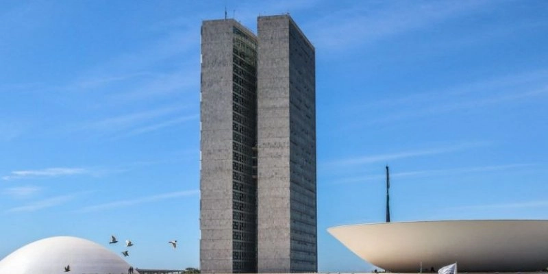 Deputados da Paraíba se dividem em votação sobre redução de penas do 8 de Janeiro