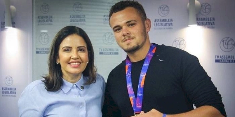 Deputada Pollyanna Dutra homenageia paratleta paraibano campeão mundial