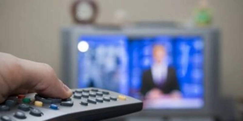 Emissoras de rádio e TV estão proibidas de exibir conteúdos com alusão ou críticas a candidatos