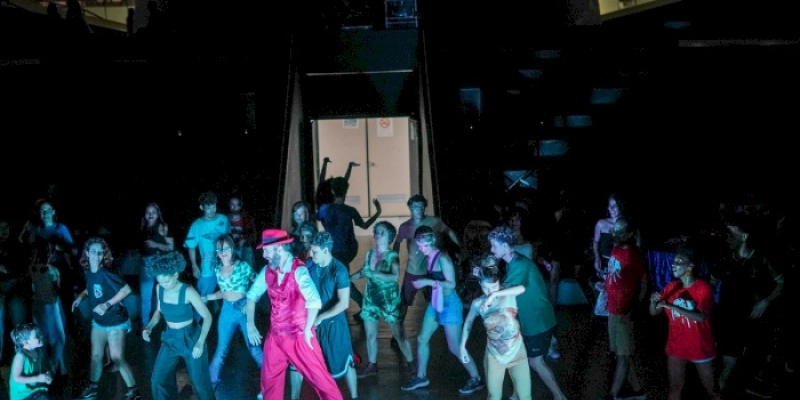 Funesc comemora Dia Internacional da dança com oficina, Bailaço e espetáculo