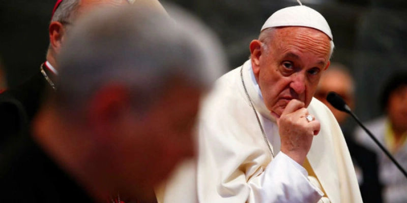 Antes de ver Papa Francisco, bispos chilenos pedem perdão por abusos