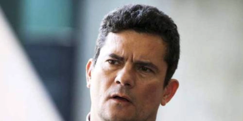 Bolsonaro diz que indicará Sergio Moro para próxima vaga no STF