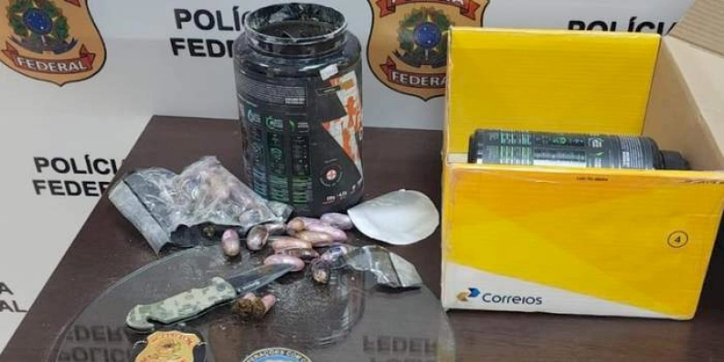 PF prende mulher em flagrante e apreende droga em encomenda postal