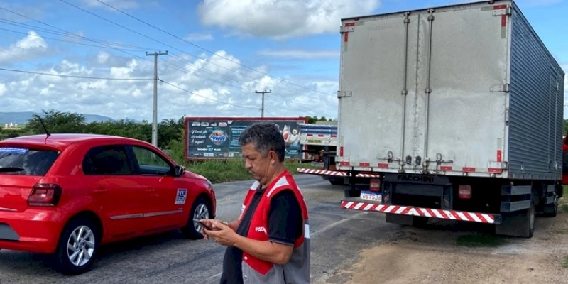 Gestores em Ação da Sefaz-PB fazem blitz em Cajazeiras e nas divisas com Ceará e Rio Grande do Norte