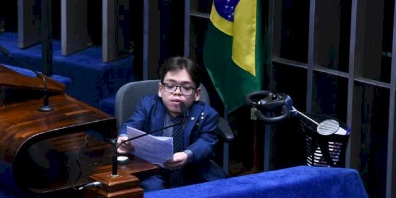 Câmara de João Pessoa concede Voto de Aplausos a Patrick Dorneles por ser o primeiro parlamentar com doença rara no Congresso Nacional