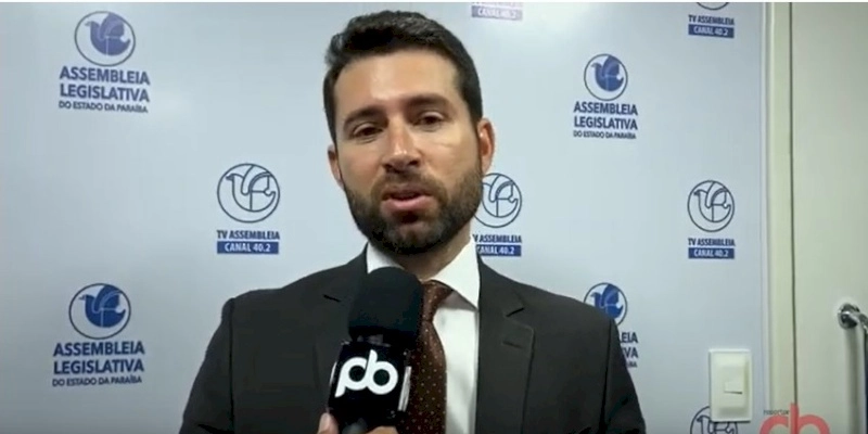 Deputado Michel Henrique fica solidário com a Família do ex-prefeito Cozinho Gadelha; Vídeo 