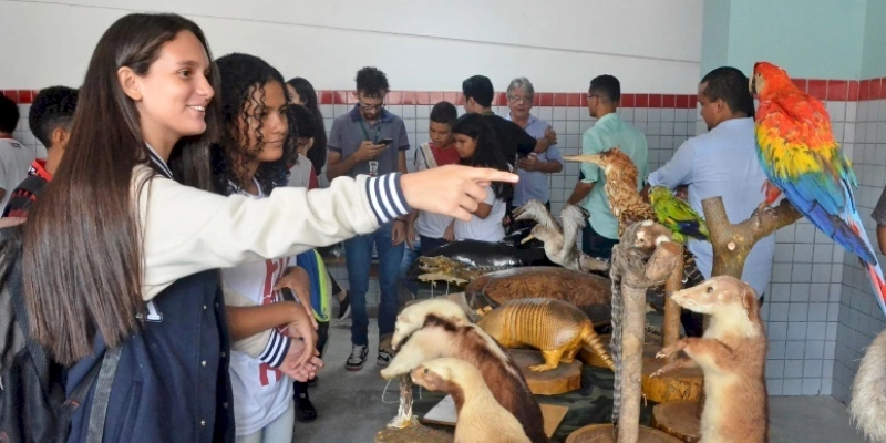 Equipes da Semam e Polícia Ambiental ministraram palestra para estudantes de escola municipal