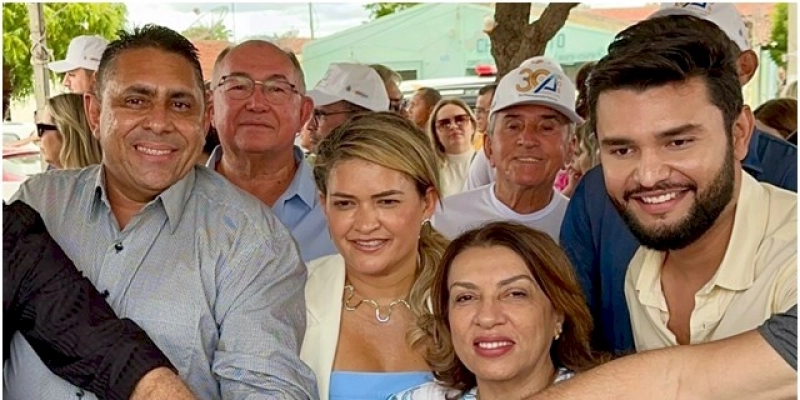 Cida Ramos celebra 30 anos de Aparecida com inauguração de Policlínica de Saúde fruto de sua emenda, diz que João Neto não pede, manda; Vídeo  