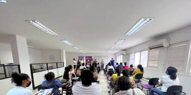 Secretaria das Mulheres entrega certificados para concluintes do curso de cuidadora de idosos
