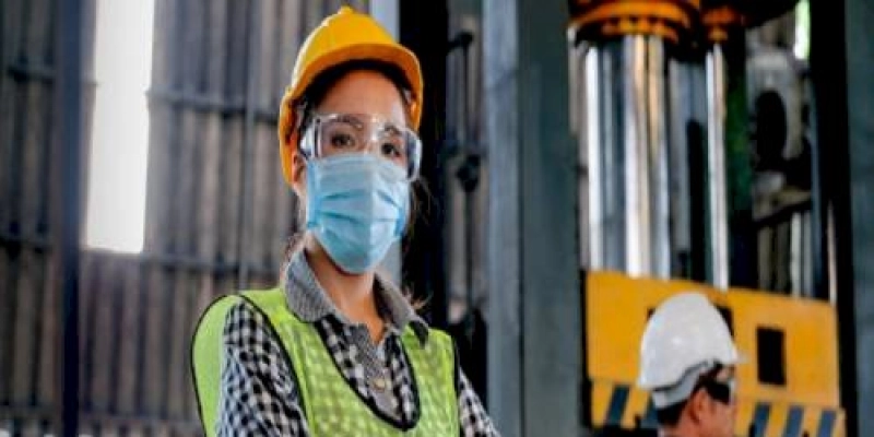 Mulheres ocupam 17,6% dos empregos formais do setor industrial da Paraíba